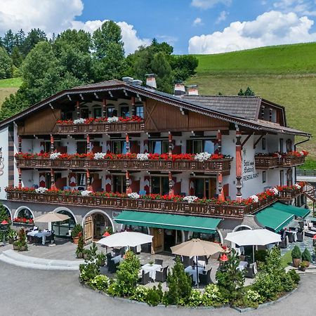 Hotel Edelweiss Braies  Exterior photo